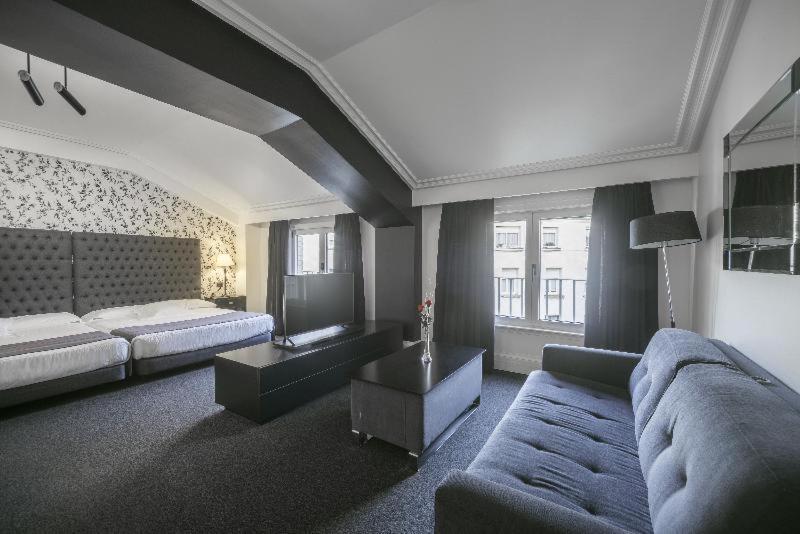 Hotel Lopez De Haro Bilbao Room photo Suite