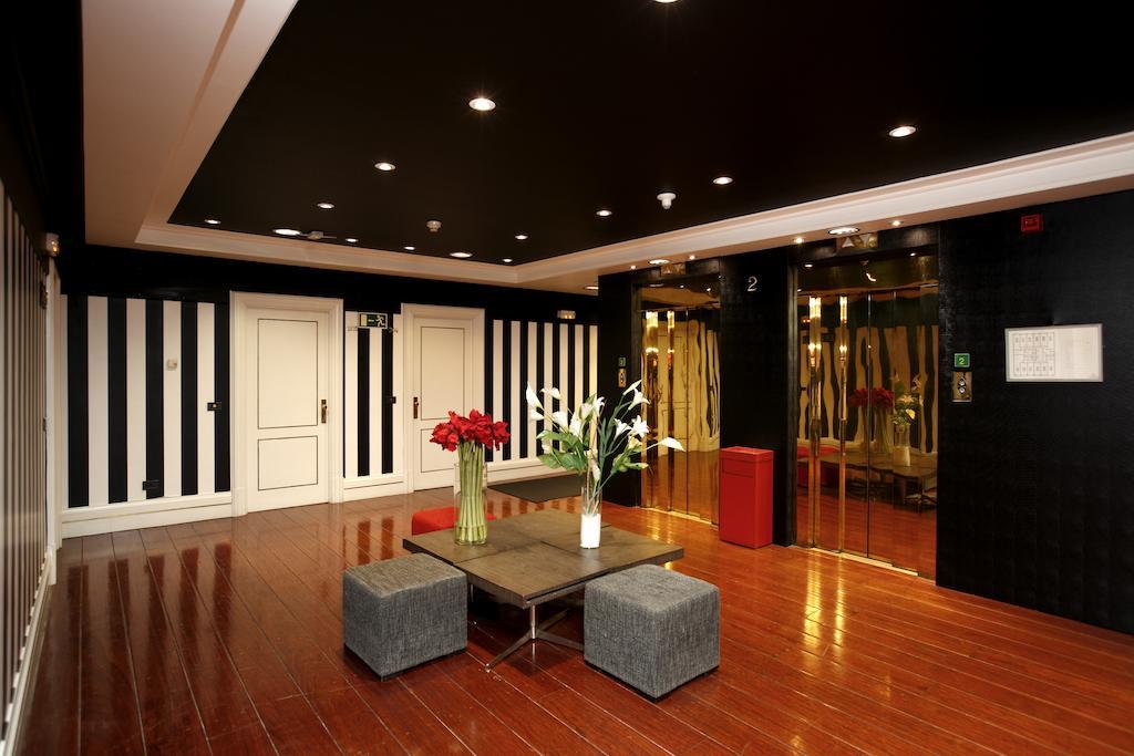 Hotel Lopez De Haro Bilbao Exterior photo Lobby